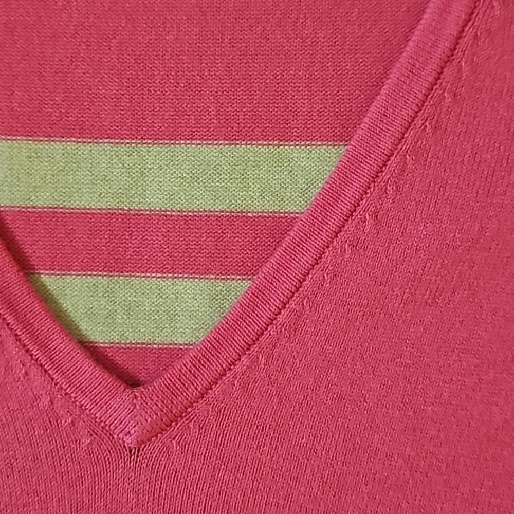 Lilly Pulitzer V-Neck Sweater! Worn Once!! - Picture 4 of 12
